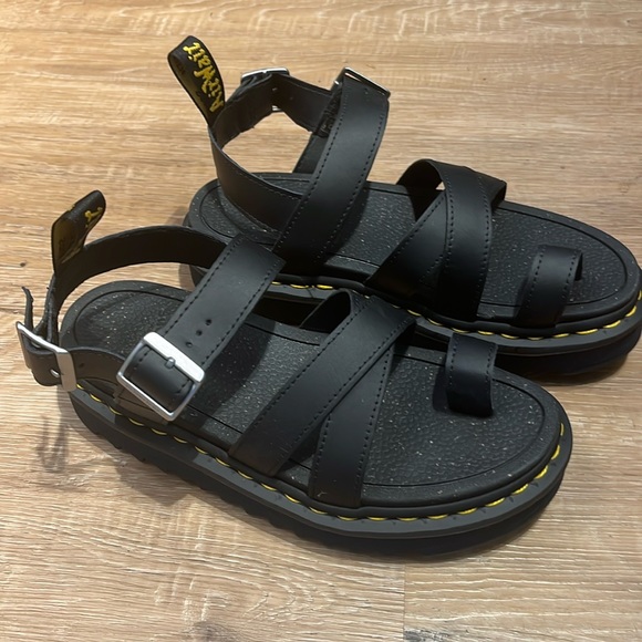 Dr. Martens Shoes - Women’s Size 6 Dr.Martens Black Sandals